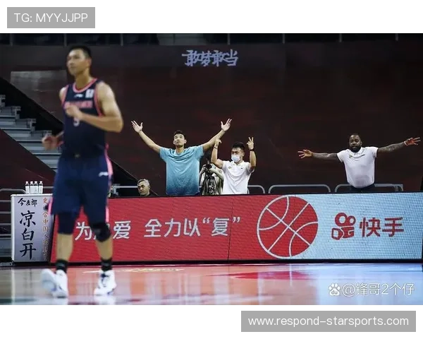 CBA季后赛激烈对决引球迷热议各队表现各有亮点