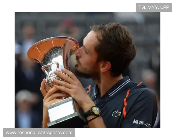 欧洲足球风云再起，顶级豪门争夺冠军引球迷热议